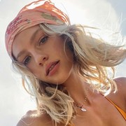 Катя Сейдж on My World.
