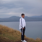 RAZMIK KOCHARUAN on My World.
